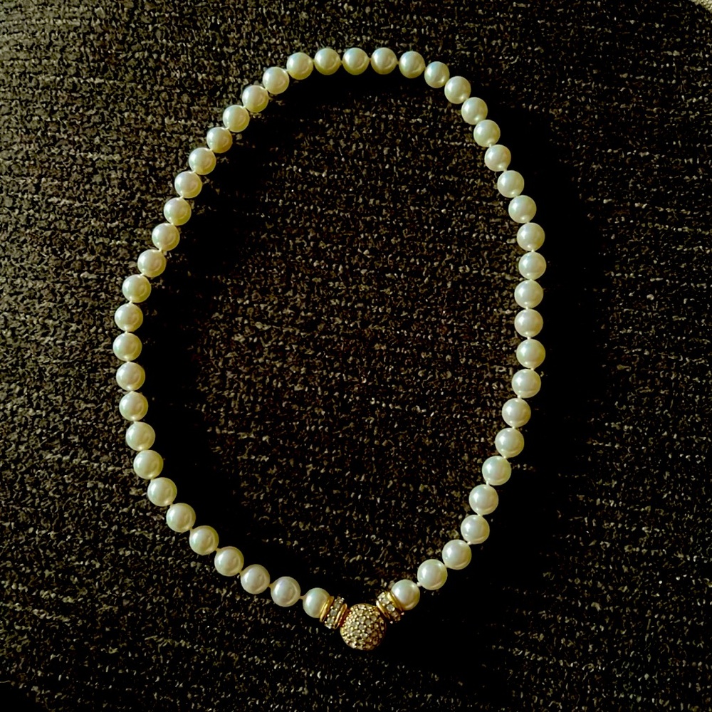 Christian Dior pearl strand necklace